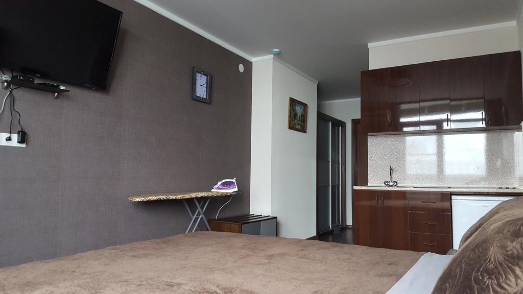 Mimino Apartment Deluxe First Line Батумі Номер фото